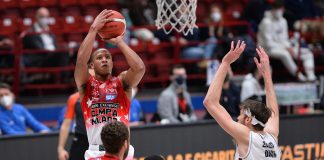 L’Olimpia soffre ma batte Tortona.