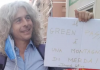 Davide Tutino portato via di peso dai Carabinieri dalla Biblioteca Mandela di Roma dove voleva entrare senza green pass.