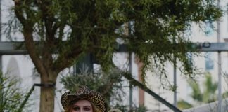 In questa occasione, la Chambre Monégasque de la Mode ha lanciato la terza edizione dell’atteso concorso Monte-Carlo Fashion Week Sustainable Contest. Tutti i designer Green sono invitati a partecipare inviando un breve video che rappresenti l’essenza della loro visione etica e innovativa. I finalisti saranno scelti da una commissione di esperti, che verrà comunicata a breve e che analizzerà le collezioni presentate nei video, oltre al messaggio che contengono. “I designer che partecipano provengono dai cinque continenti, riflettendo un ampio spettro cosmopolita che unisce stile e sostenibilità e celebra l’eccellenza artigianale, materiali sorprendenti ed innovativi impegnandosi in un approccio eco-responsabile”, riassume Federica Nardoni Spinetta, Presidente e Fondatrice della Chambre Monégasque de la Mode e della Monte- Carlo Fashion Week. Le candidature potranno essere inviate fino al 15 aprile. Il vincitore del Concorso riceverà il premio Sustainable Fashion Award durante la Cerimonia dei Fashion Awards, che si terrà all’Opera di Monte-Carlo il 24 maggio ed avrà l’opportunità di presentare la sua collezione nel programma ufficiale della Monte-Carlo Fashion Week (MCFW©).