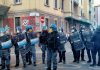 Sgombero via Gola, tensioni tra antagonisti e Forze dell’Ordine.