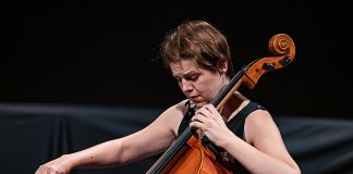 Il suono del respiro, i violoncelli di Martina Rudic, domenica 13 alla Fabbrica del Vapore.