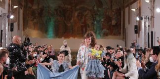 Dialogo fra Est e Ovest nella moda al Salone degli Affreschi della Società Umanitaria.