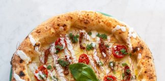 Pizzium celebra i 5 anni con la Pizza Ammuina.