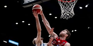 Basket, Olimpia vince alla distanza su Napoli.