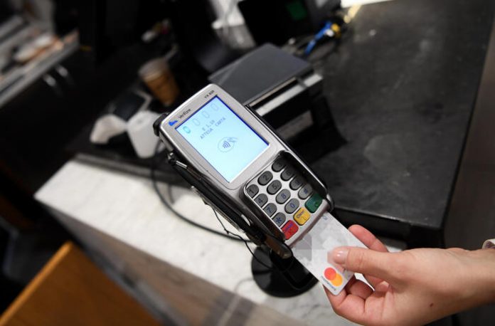 Banche: segnalati disservizi su bancomat in tutta Italia
