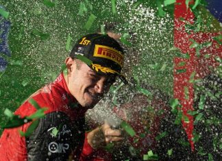 Leclerc domina in Australia, Verstappen ancora fuori.