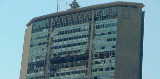 20 anni fa l’incidente del Pirellone, la cerimonia di commemorazione.