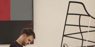 Carlos Cipa con i suoi 500K ascoltatori mensili su Spotify il pianista più “digital” di Piano City Milano 2022.
