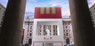 Il fumo ti fotte. Fottilo tu, l’installazione di Lilt in Piazza Affari.