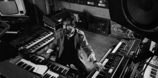 Lutto nella musica, morto Vangelis, grande compositore di colonne sonore e musica strumentale. Oscar con Momenti di Gloria.