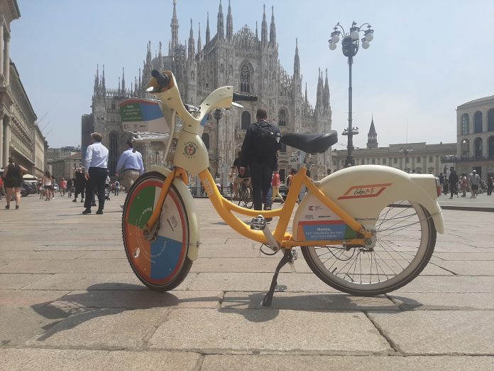 1 bici brandizzata Duomo