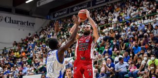 L’Olimpia vince a Sassari e vola in finale. Pozzecco nominato ct della nazionale.
