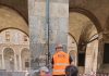 Intervento di ripulitura della Loggia dei Mercanti.