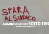 Amministratori sotto tiro, il Report 2021 a cura di Avviso Pubblico, una minaccia ogni 20 ore.