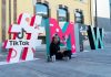Milano Fashion Week 2022: la moda torna a sfilare su TikTok.