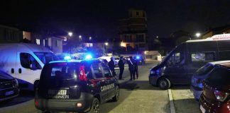 Brescia, padre separato si barrica in casa con il figlio di 4 anni, poi apre ai Carabinieri, il bambino sta bene.