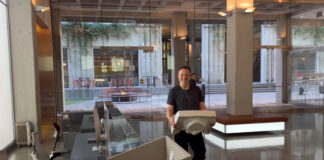 Elon Musk si prende Twitter e licenzia subito i top manager, anche quella che chiuse l’account di Trump.