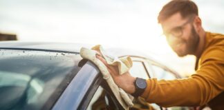 Italiani amanti delle quattro ruote. Per 1 italiano su 2 la pulizia è fondamentale.