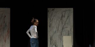 Perfetta? Quasi perfetta, uno spettacolo sui disturbi alimentari venerdì 16 e sabato 17 al Teatro Leonardo.