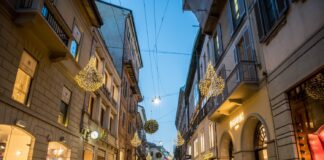 MonteNapoleone District conferma l’impegno per l’accensione del Quadrilatero, con luminarie, addobbi e musiche da questa sera al 7 gennaio 2023.