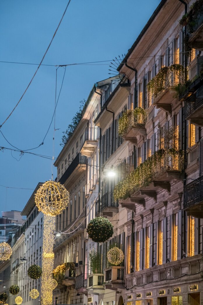 MonteNapoleone District_Luminarie Natale_2