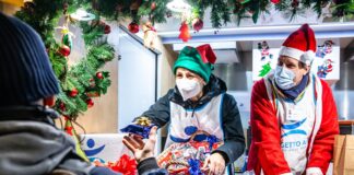 Cene calde in strada con menù speciali in 7 città e pacchi viveri e carrellini della spesa con cibi natalizi per le famiglie: il Natale di Progetto Arca sempre a fianco dei più fragili.