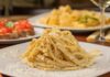 Mama Eat, la cucina tradizionale napoletana senza glutine (con due cucine, due forni e due chef) è a Roma, Milano e Napoli.