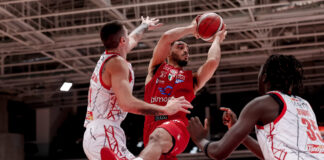 Olimpia sconfitta a Reggio Emilia.
