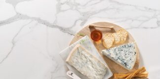 Febbraio col gorgonzola, come alleato nella prevenzione del cancro e come ingrediente in maschera a Carnevale.