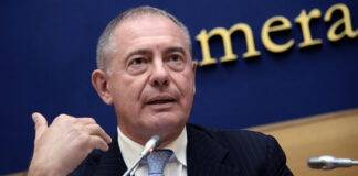 Disservizi Dazn, ministro Urso convoca vertice lunedì 10.