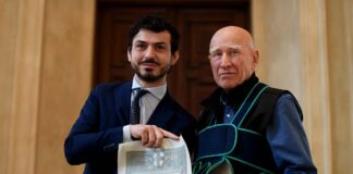 Fotografia, Sigillo della Città a Sebastião Salgado.