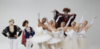 Les Ballets Trockadero de Monte Carlo, il balletto en travesti il 15 e 16 aprile al Teatro degli Arcimboldi.