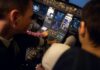 A scuola di volo con easyJet: simulazioni di decollo e atterraggio per una classe delle superiori al Training Center di Malpensa.