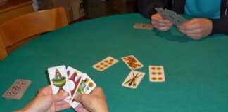 Giochi di carte: come è nata la scopa?