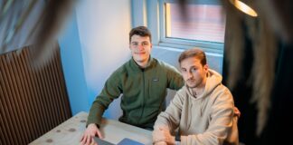 Il settore eCommerce cresce, ma fidelizzare i clienti online è sempre più difficile: nasce TextYess, la startup che riscopre gli SMS.