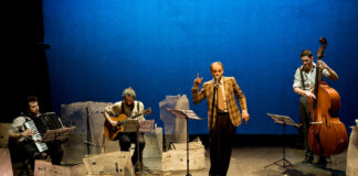 Roba minima, s’intend!!”, la vita e il repertorio di Enzo Jannacci rivivono nello spettacolo-concerto di Stefano Orlandi all’Osoppo Theatre Valentina Cortese..