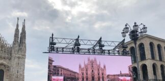 Funerali di Stato di Berlusconi, preparativi in Piazza Duomo, transenne e maxischermi