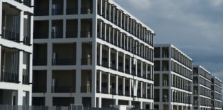 Degrado e problematiche in 5Square Via Antegnati (complessi di RedoSGR + Comune di Milano)