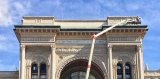 Galleria vandalizzata, in corso rimozione scritte