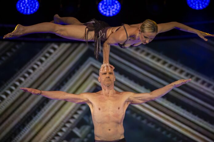 _IMI0614_Yves_Decoste-&-Valentyna-Sidenko_©Andrea_Simi-LeCirqueWTP