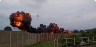 Tragedia nel torinese, Aereo Frecce Tricolori si schianta su un’auto, morta una bambina di 5 anni