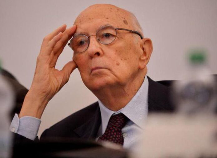 napolitano_mano_fg