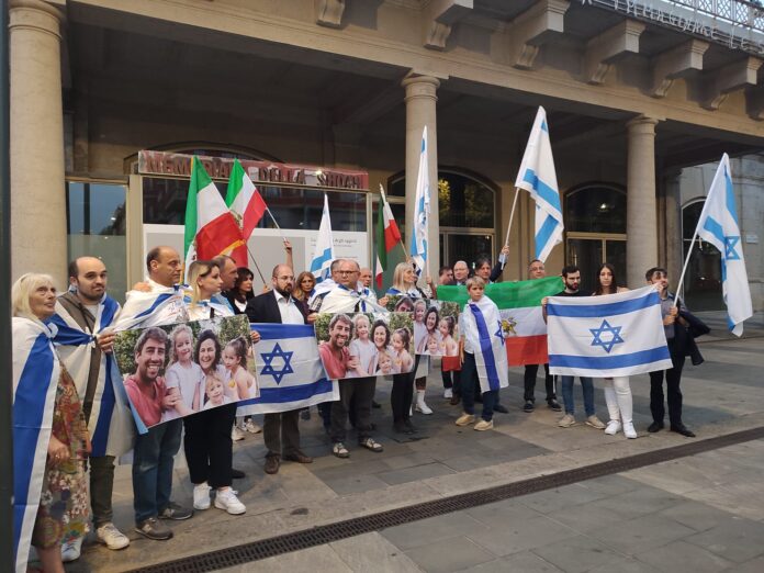 ISRAELE, MANIFESTAZIONE FORZA ITALIA DAVANTI MEMORIALE SHOAH (FOTO 3)