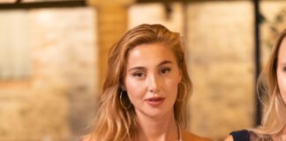 “Eleganza e Innovazione: La Sfilata di Moda di MiriamTirinzoniFashionBrand che ha Illuminato la Convention Aziendale di Centro Servizi Immobiliari”