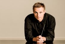 Vasily Petrenko dirige la Filarmonica della Scala nella Prova Aperta a sostegno di Cooperativa Comunità Progetto