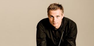Vasily Petrenko dirige la Filarmonica della Scala nella Prova Aperta a sostegno di Cooperativa Comunità Progetto