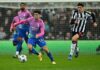 Non basta la vittoria a Newcastle, il Milan saluta la Champions e “scende” in Europa League