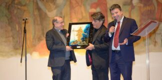 Festa di Natale di MI’mpegno: l’Arcivescovo Mario Delpini, i 10 anni, l’Ambrogino, i Premi MI’mpegno