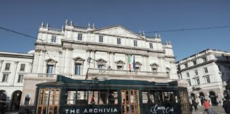Fashion: Emera Club, capsule invernale di The Archivia, brilla nel Natale milanese