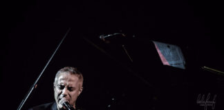 Enrico Giaretta accompagna per voce e pianoforte Vincenzo Mollica lunedì 15 al Teatro degli Arcimboldi